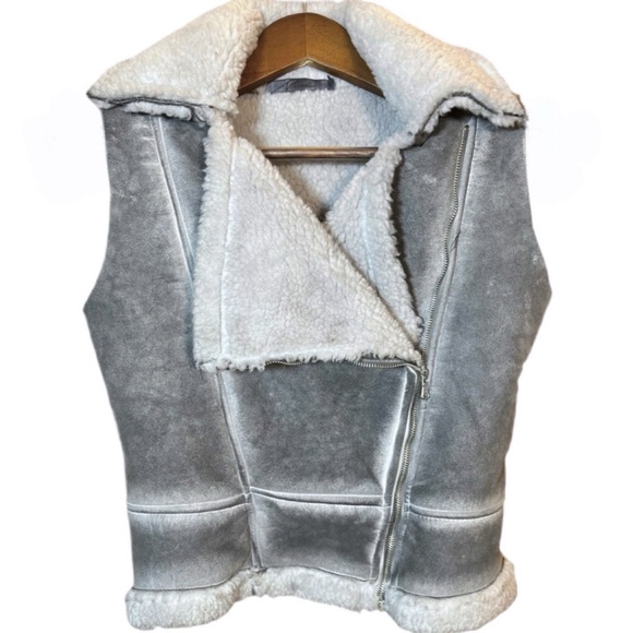 Grey Faux Shearling Sherpa Fleece Vest Asymmetrical Zipper Size Small by Nicole - Picture 16 of 16